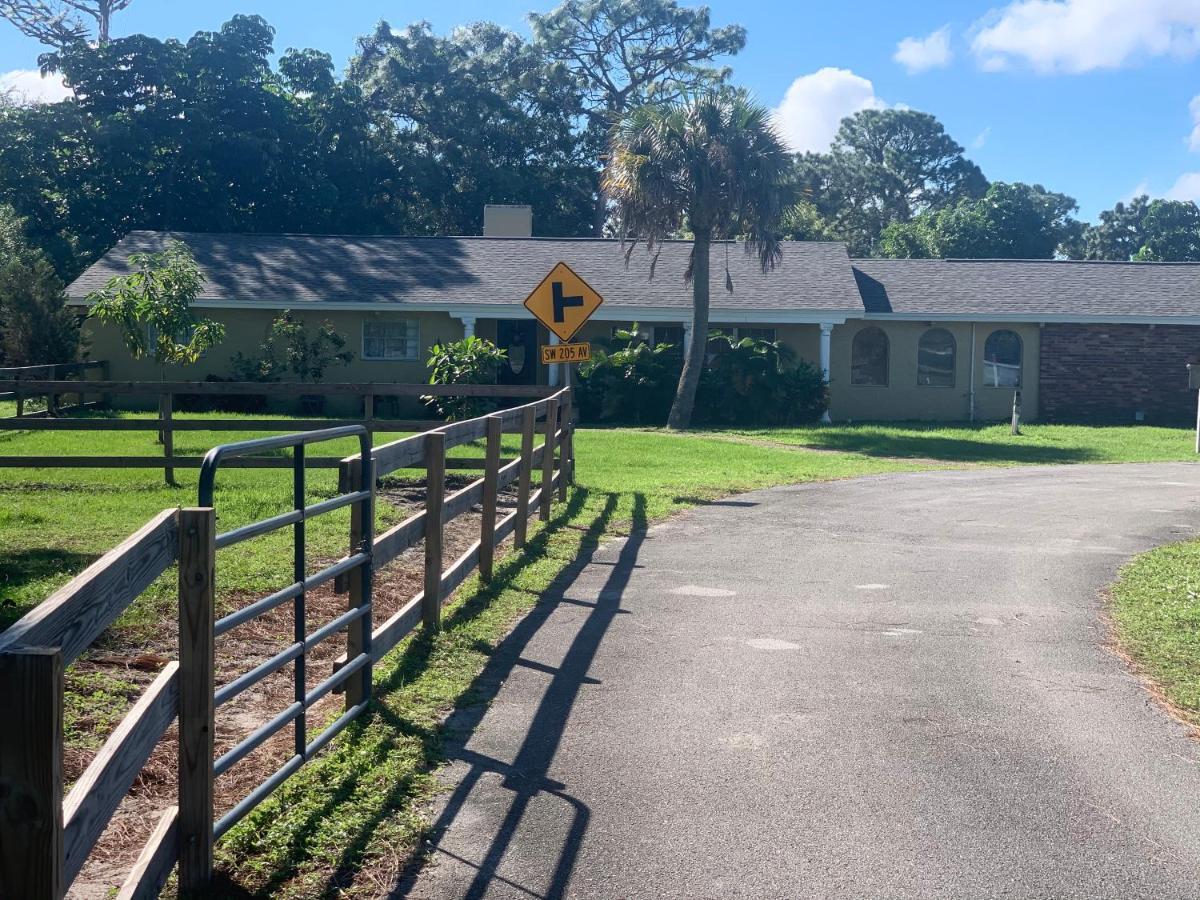 Oyo Family Ranch At Melbourne Fl Hotel Bagian luar foto